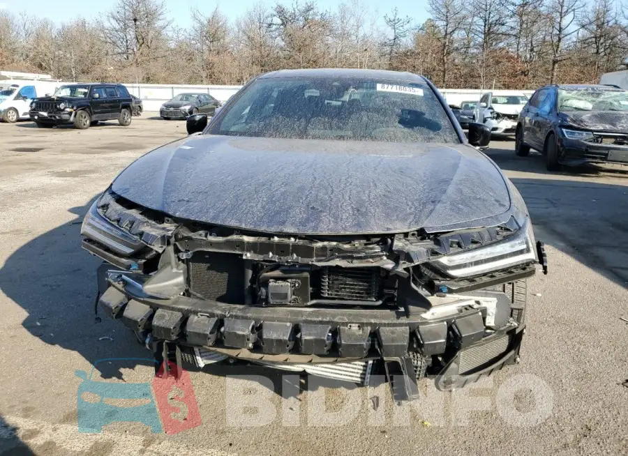 19UUB7F95PA002343 Photo# 5