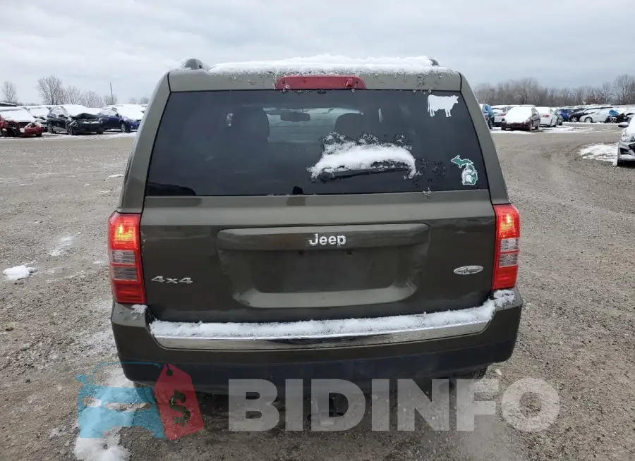 1C4NJRFB2GD522924 Photo# 6