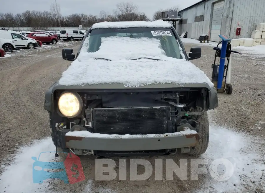 1C4NJRFB2GD522924 Photo# 5