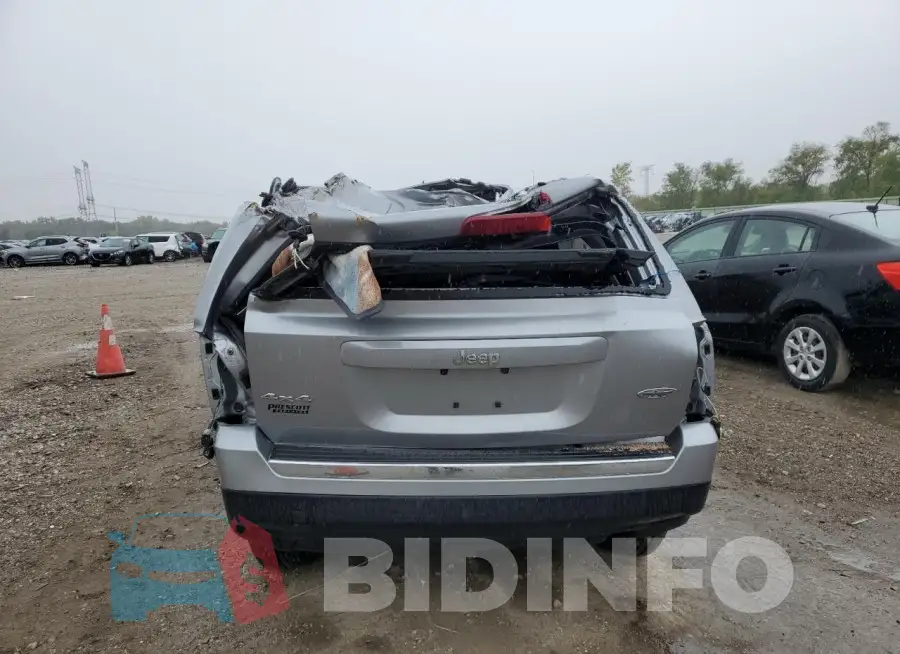 1C4NJRFB8HD114431 Photo# 6