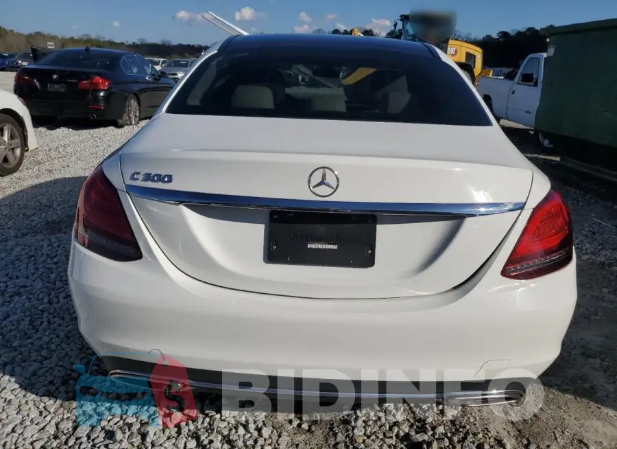 W1KWF8DB1LR575135 Photo# 6