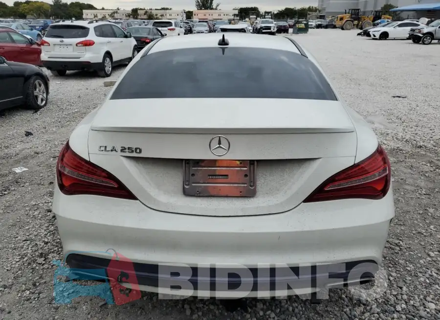 WDDSJ4EB6HN466947 Photo# 6