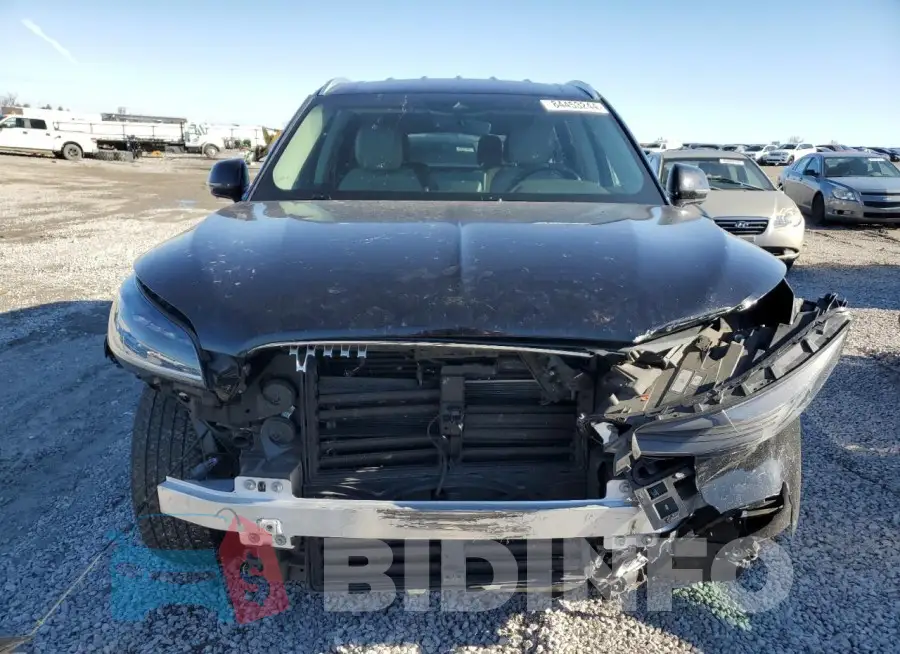 5LM5J7XC7LGL02871 Photo# 5
