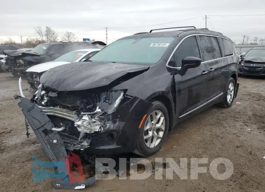 2C4RC1BGXHR831618 Photo# 1