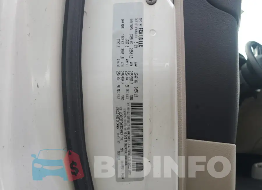 2C4RC1FGXKR720682 Photo# 13