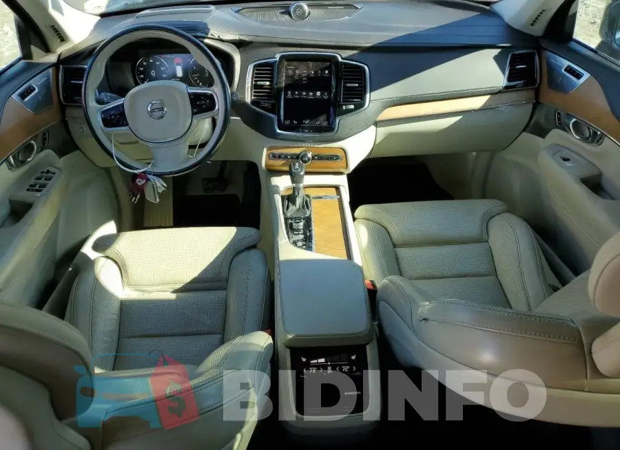 YV4A22PL1G1014792 Photo# 8
