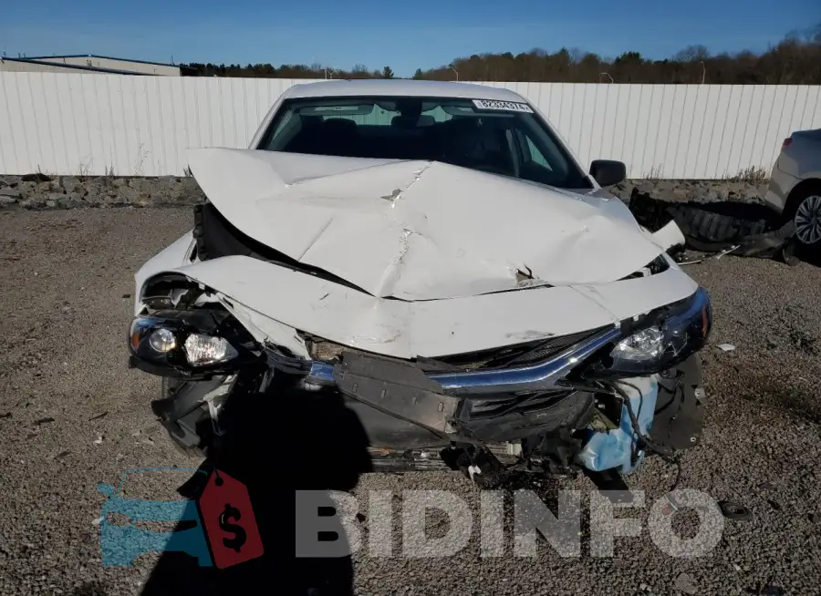 1G1ZB5ST0KF121710 Photo# 5