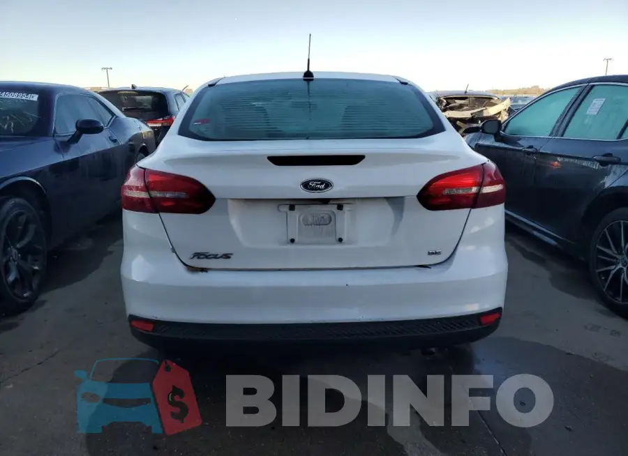 1FADP3F25JL272413 Photo# 6