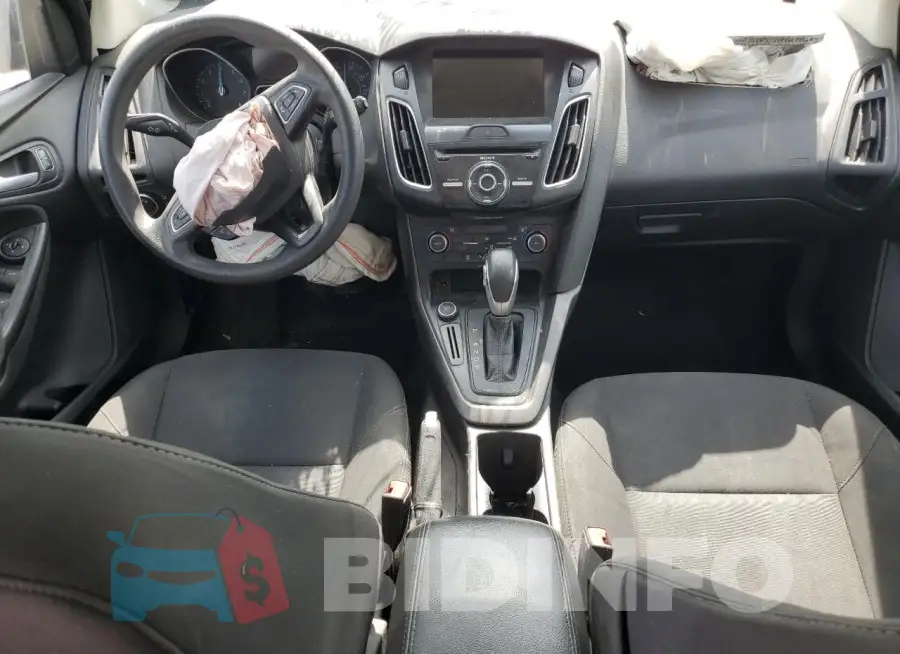 1FADP3M24HL214421 Photo# 8