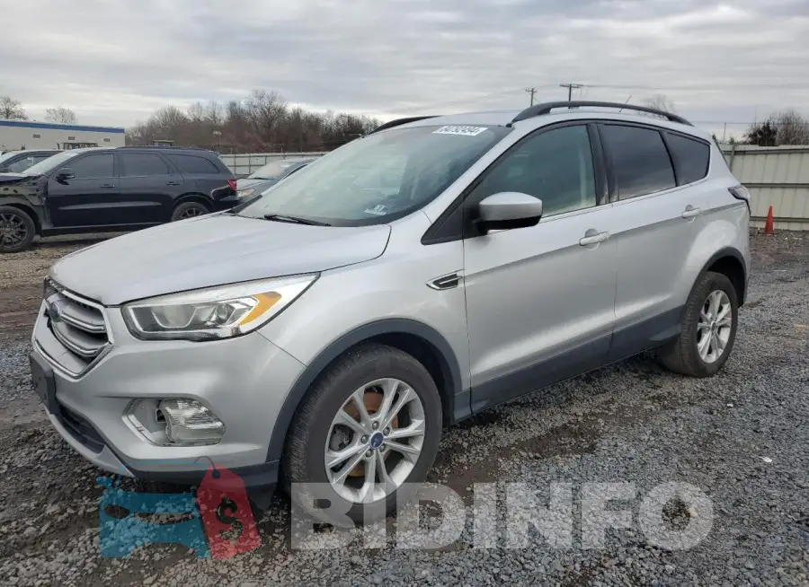 1FMCU9G96HUD68242 Photo# 1