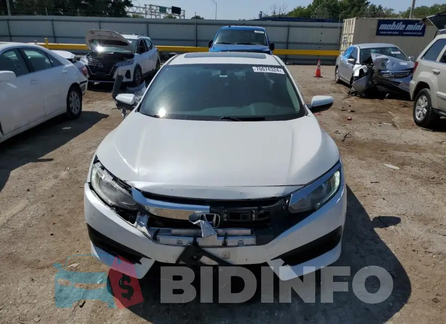 19XFC2F73HE227106 Photo# 5