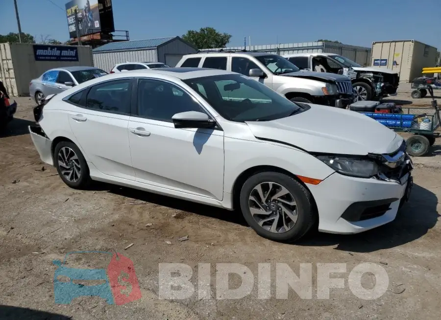 19XFC2F73HE227106 Photo# 4