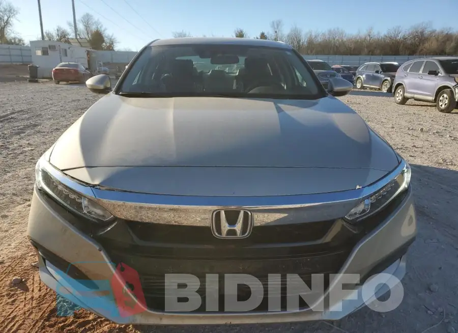 1HGCV1F19KA136114 Photo# 5