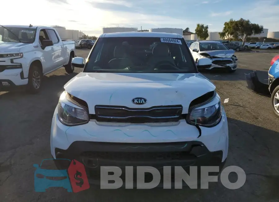 KNDJN2A2XH7489916 Photo# 5