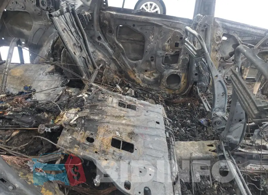 JF2SJAAC5GH481932 Photo# 11