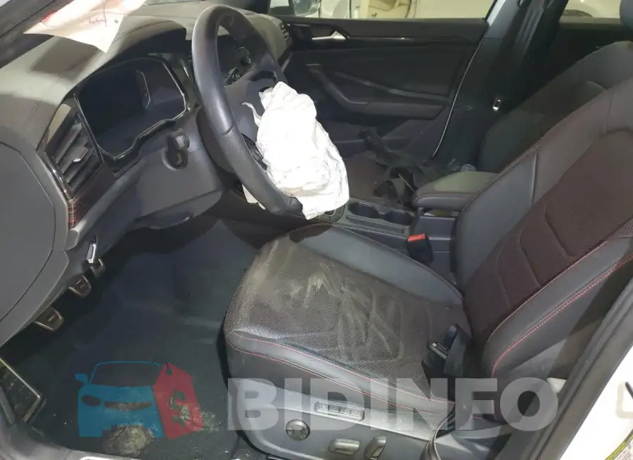 3VW1T7BU8RM031248 Photo# 7