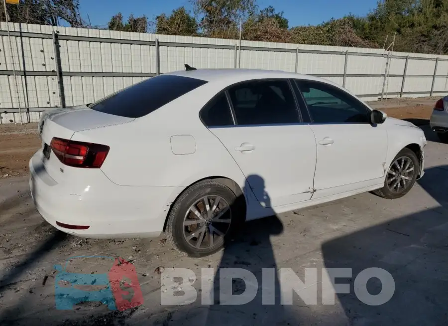 3VWDB7AJ5HM335403 Photo# 3