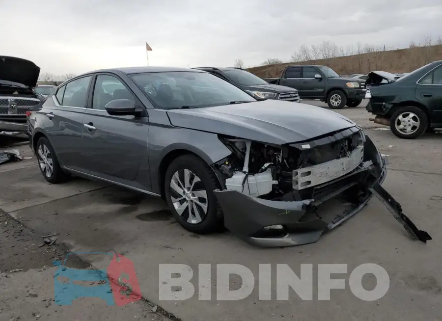 1N4BL4BV3NN350643 Photo# 4