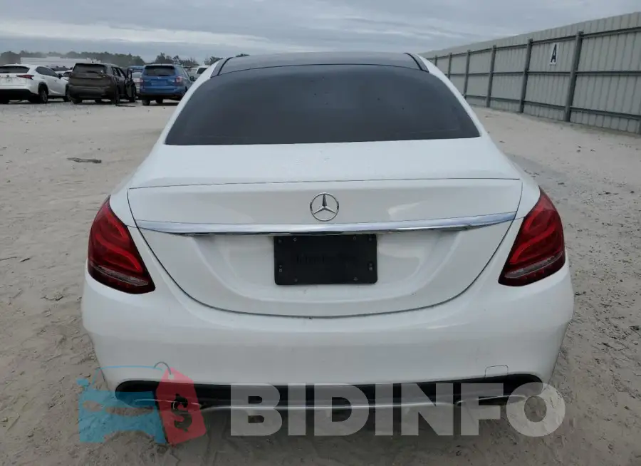 55SWF6EB4GU143694 Photo# 6