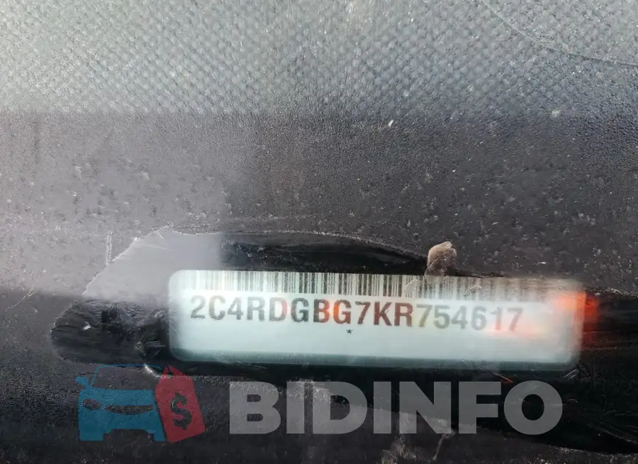 2C4RDGBG7KR754617 Photo# 14
