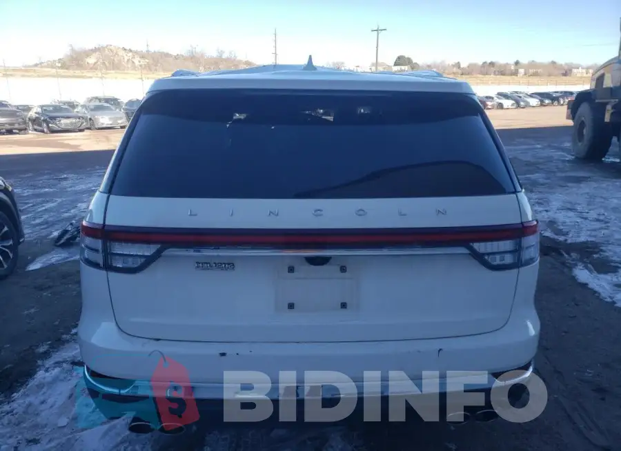 5LM5J7XC9LGL13077 Photo# 6