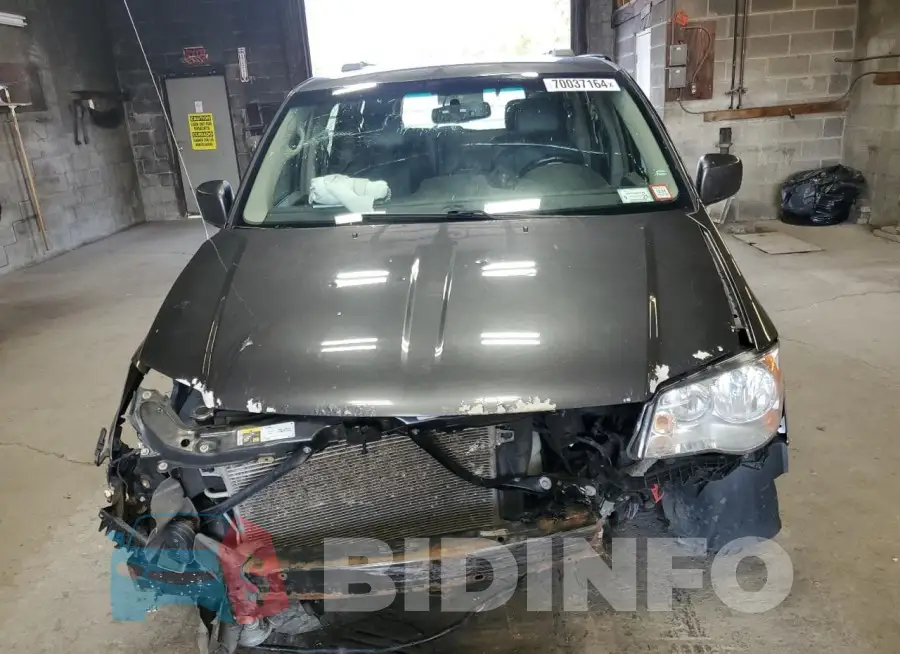 2C4RC1BGXGR173488 Photo# 5