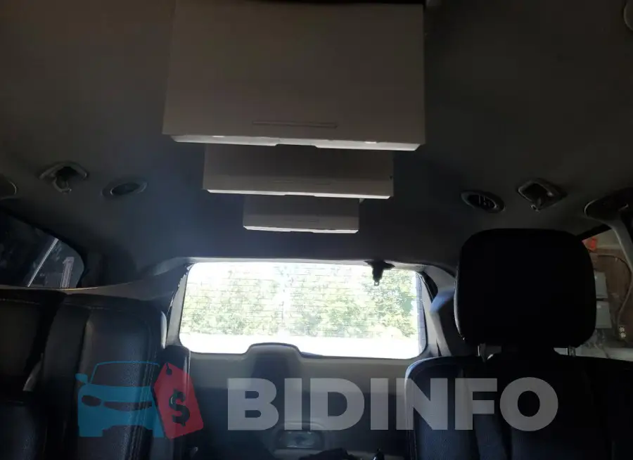 2C4RC1BGXGR173488 Photo# 10