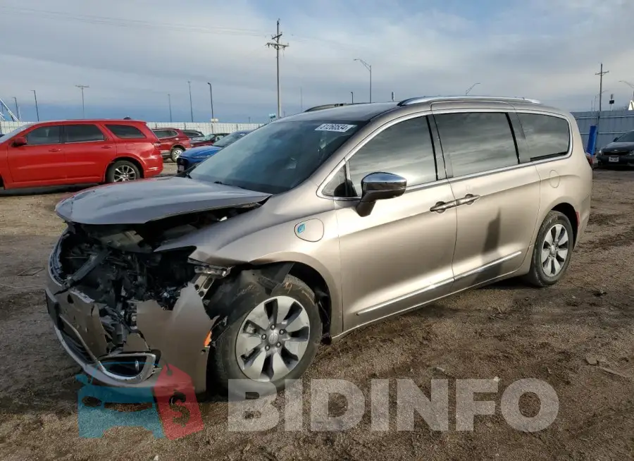 2C4RC1N76JR168372 Photo# 1