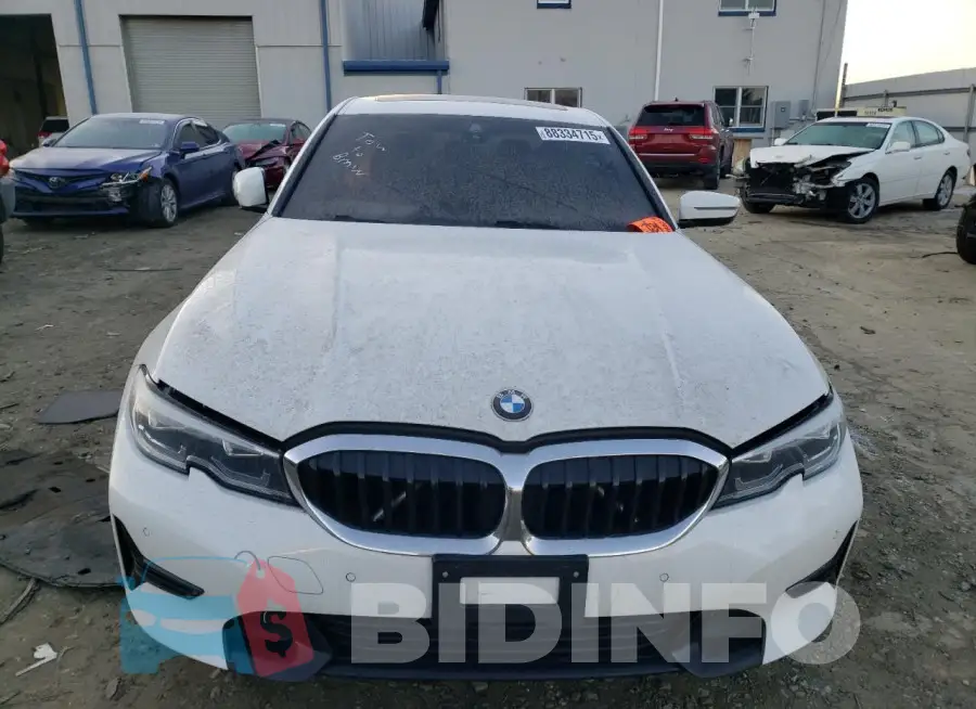 3MW5R7J09M8B61118 Photo# 5