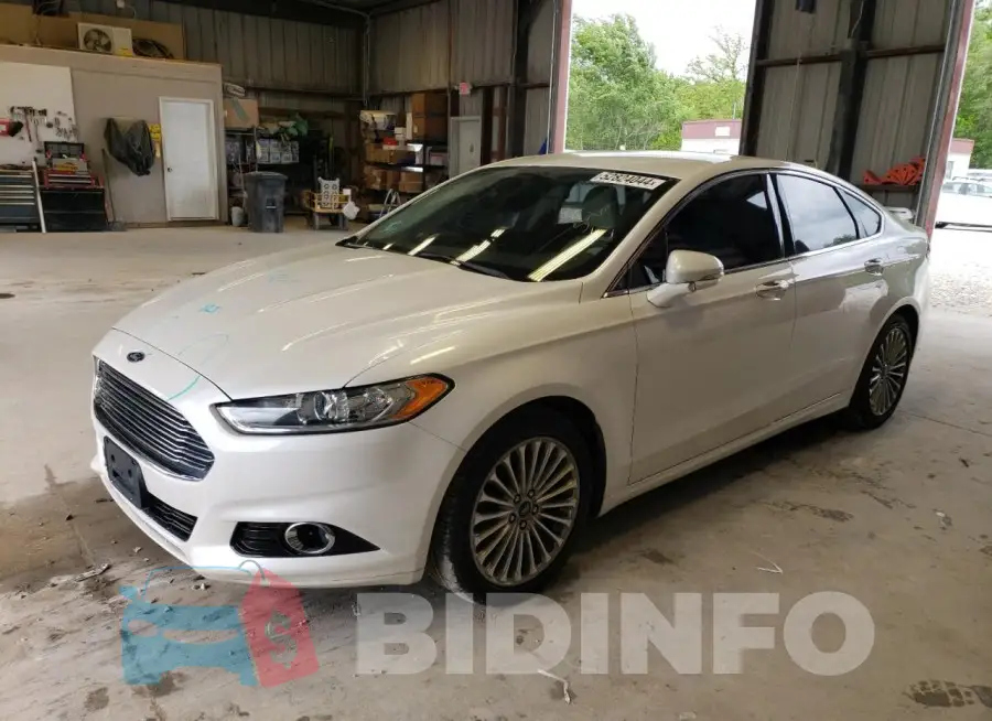 3FA6P0K92GR232570 Photo# 1