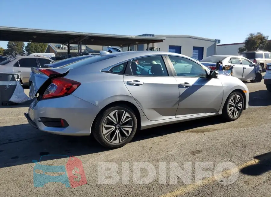 19XFC1F3XGE220224 Photo# 3