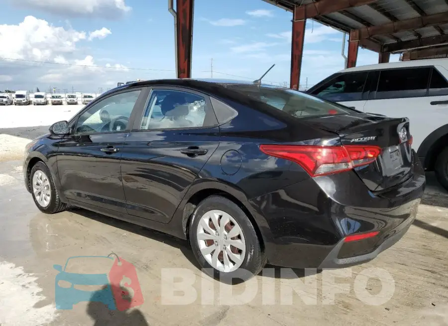 3KPC24A35JE031812 Photo# 2