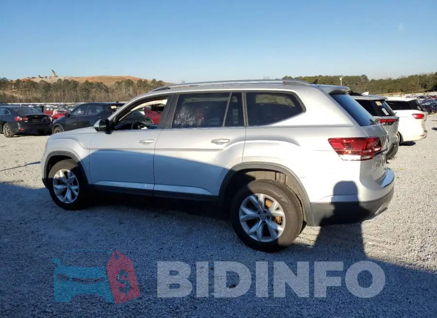 1V2CP2CA5JC594785 Photo# 2