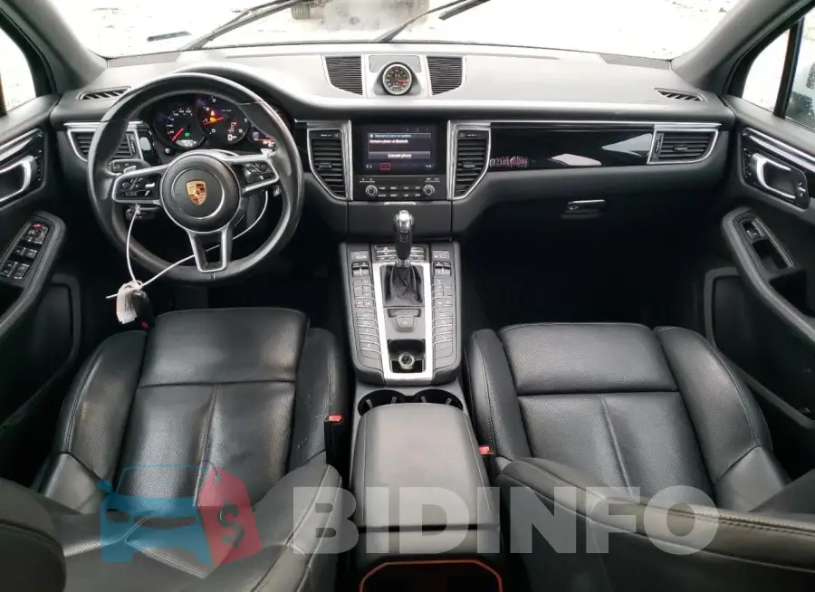 WP1AA2A50JLB14103 Photo# 8