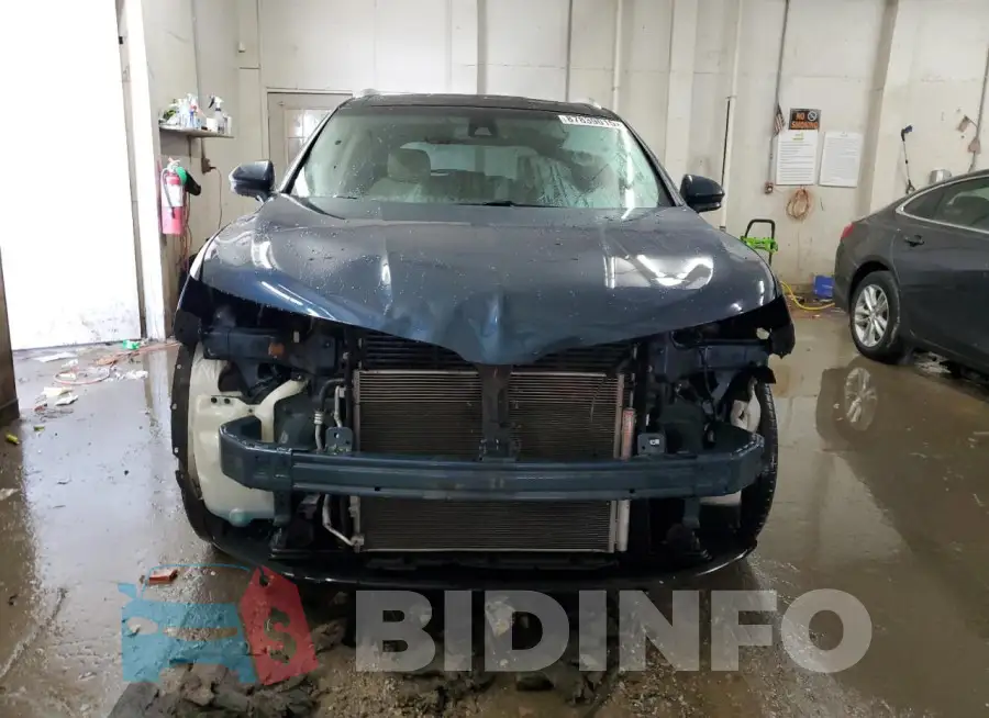 2LMPJ8LR0GBL44179 Photo# 5