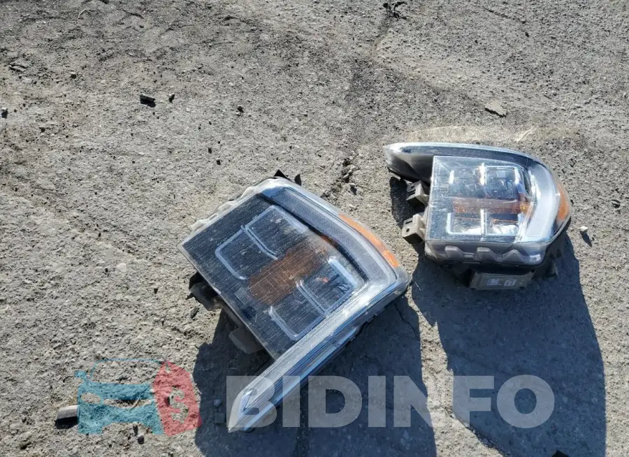 1FTFW1E8XNKF00207 Photo# 12