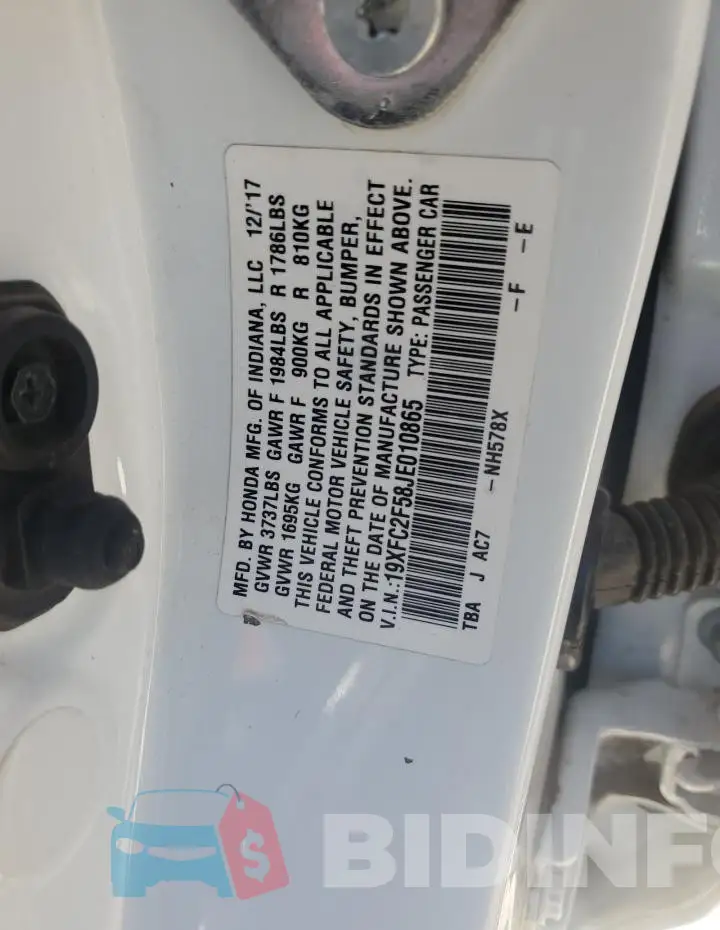 19XFC2F58JE010865 Photo# 12
