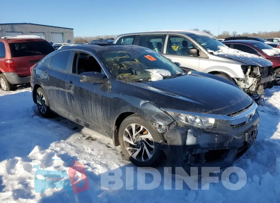 19XFC2F70HE078802 Photo# 4