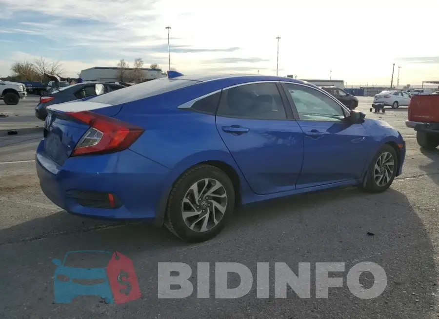 19XFC2F78HE010134 Photo# 3