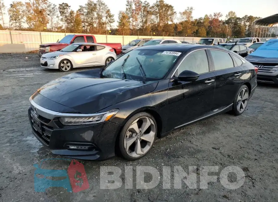 1HGCV2F90KA036494 Photo# 1