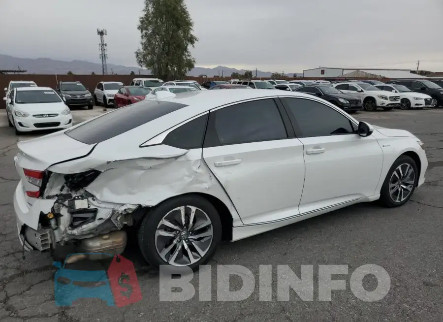 1HGCV3F52MA011182 Photo# 3