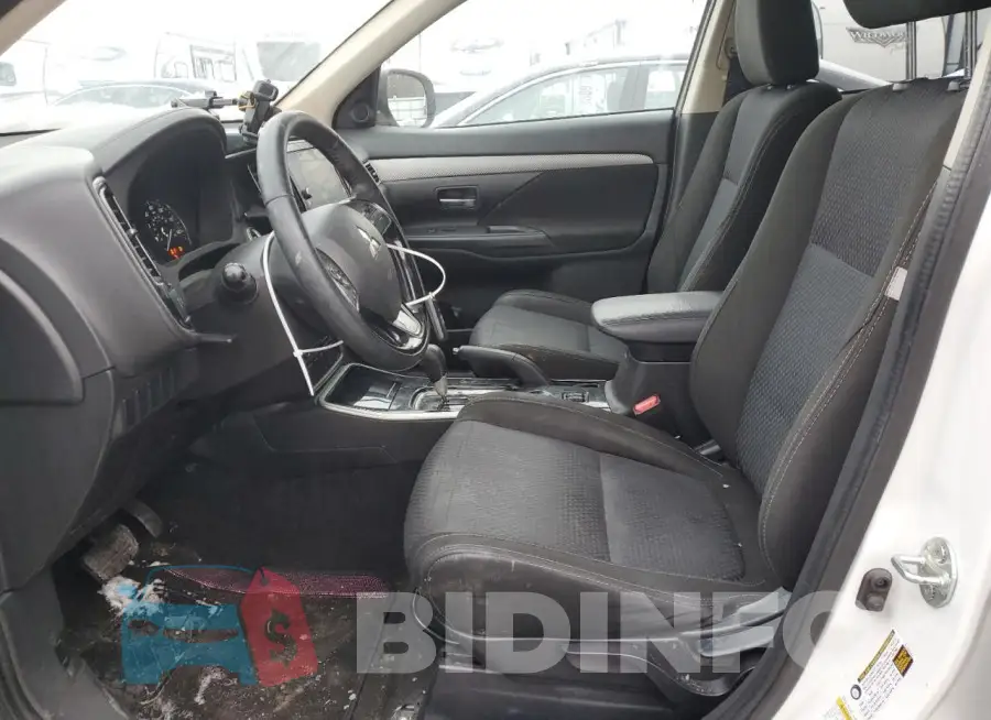 JA4AD3A32JZ037531 Photo# 7