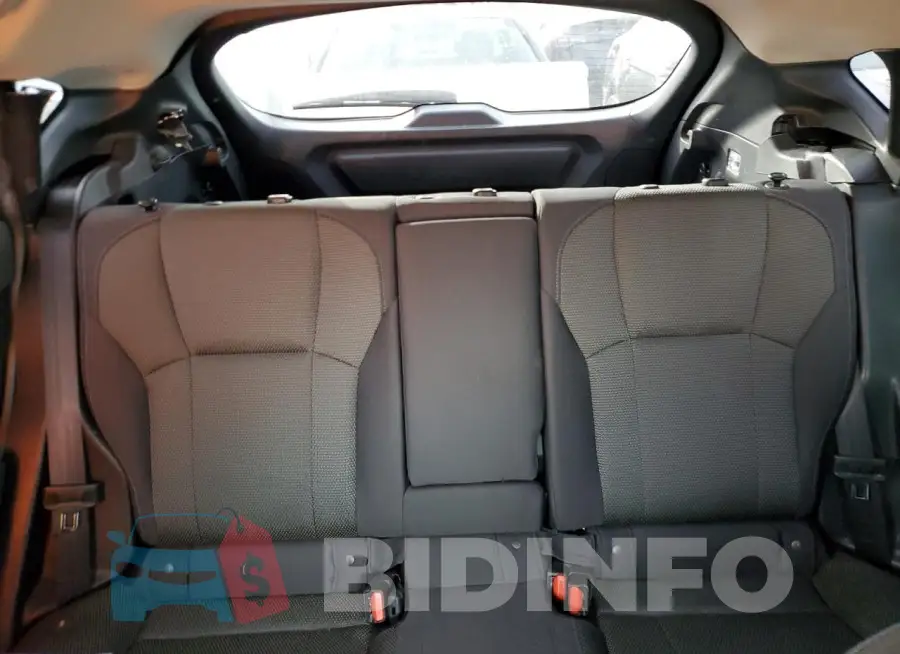 JF2GUADC5RH215211 Photo# 10