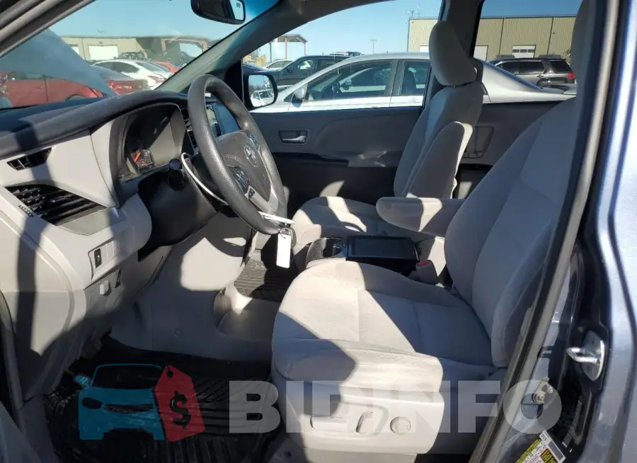 5TDKZ3DCXHS824780 Photo# 7
