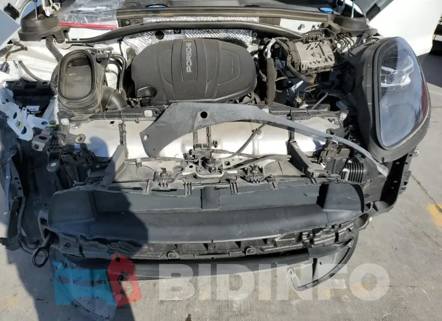 WP1AA2A57MLB09422 Photo# 12