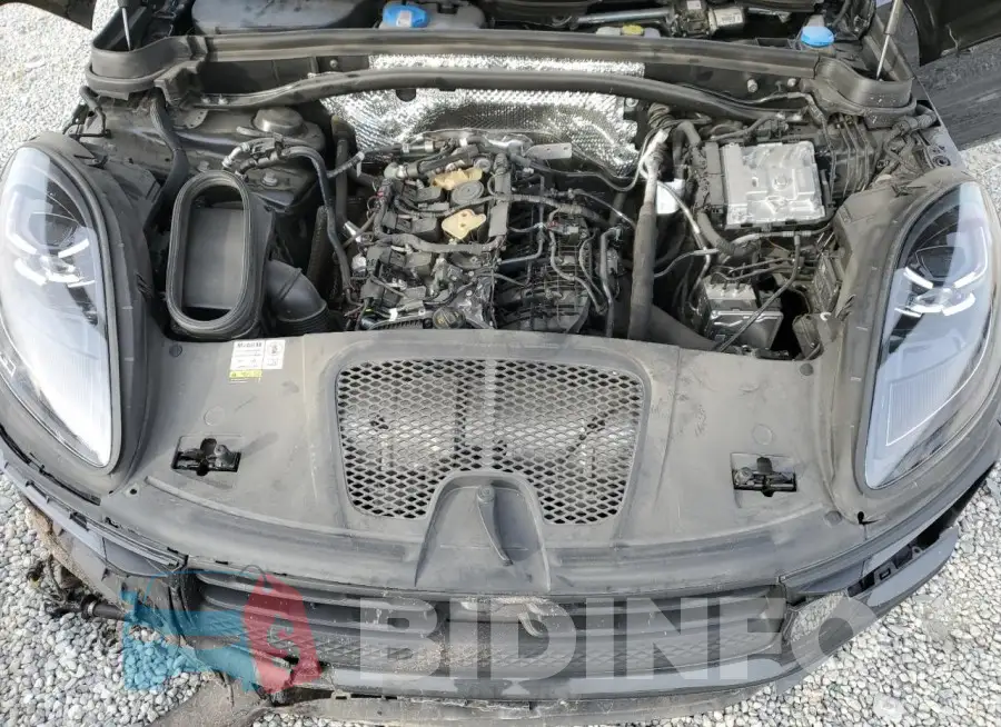 WP1AA2A5XPLB01173 Photo# 12