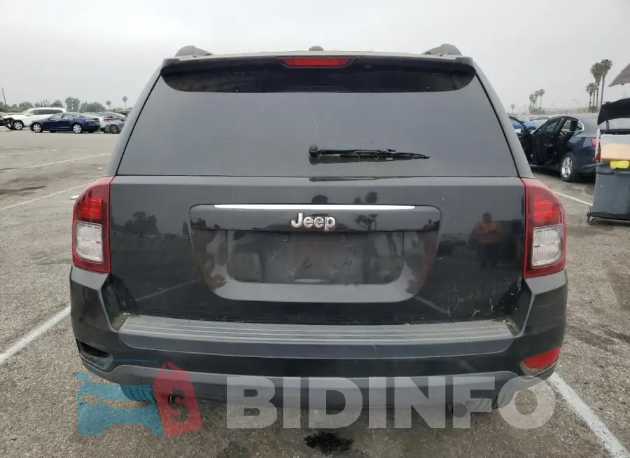 1C4NJCBA7GD810545 Photo# 6