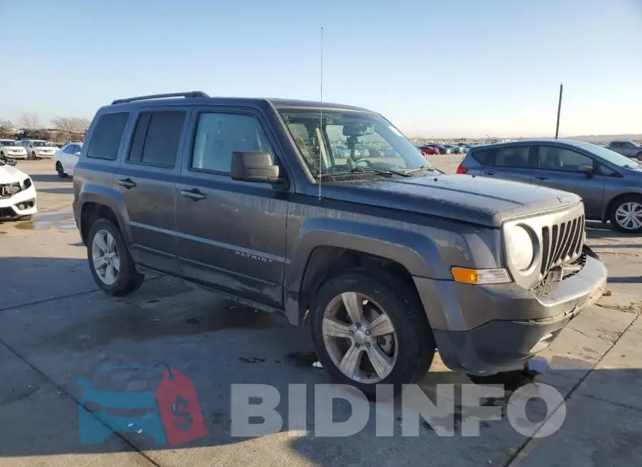 1C4NJPFB4HD184142 Photo# 4
