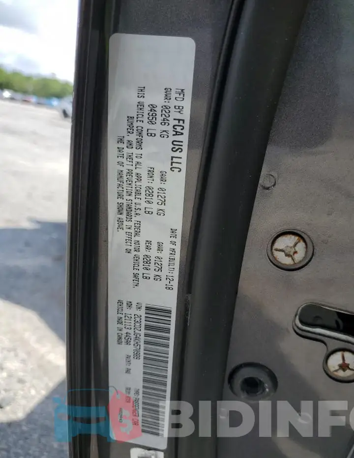 2C3CDZJG4KH570989 Photo# 12