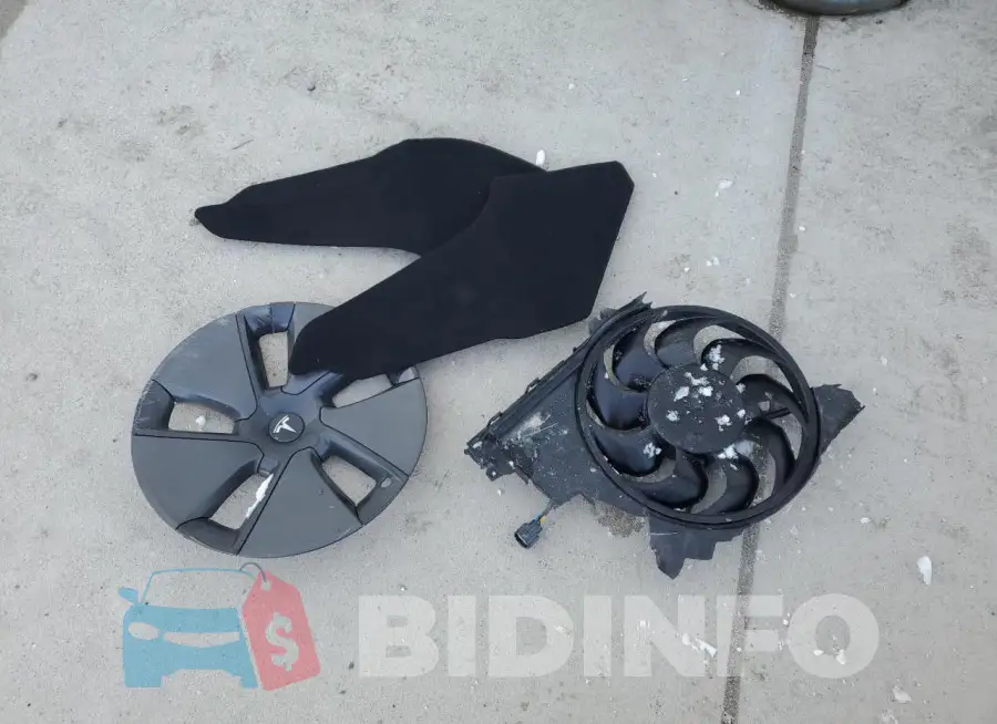 5YJ3E1EB8NF129143 Photo# 12